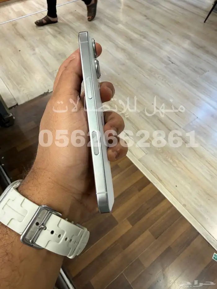 للبيع ايفون 16 برو 512 مستخدم 5