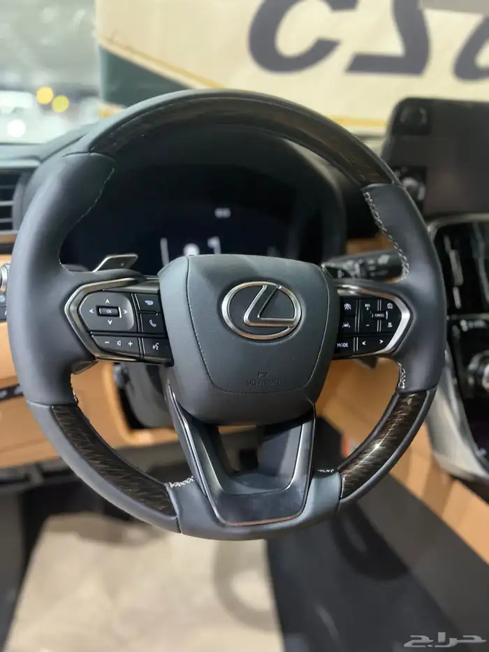 لكزس LX600 AH 2025 8