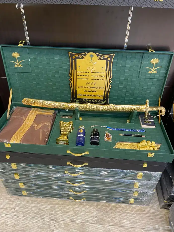 هدايا زواج بشت سيف درع تخرج ترقية تقاعد 45