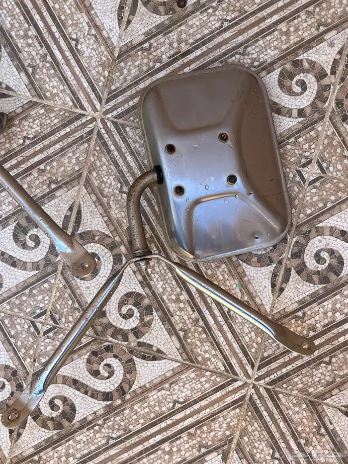 مرايات جمس سبعينات نظيفه جدا  بالجلد كامله 0