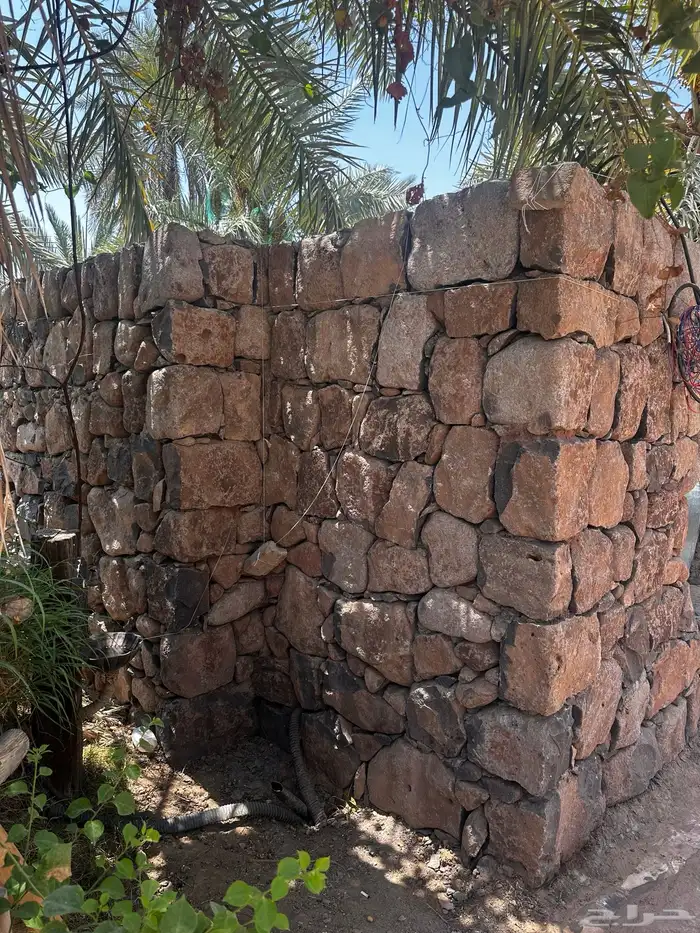 معلم حجر 18