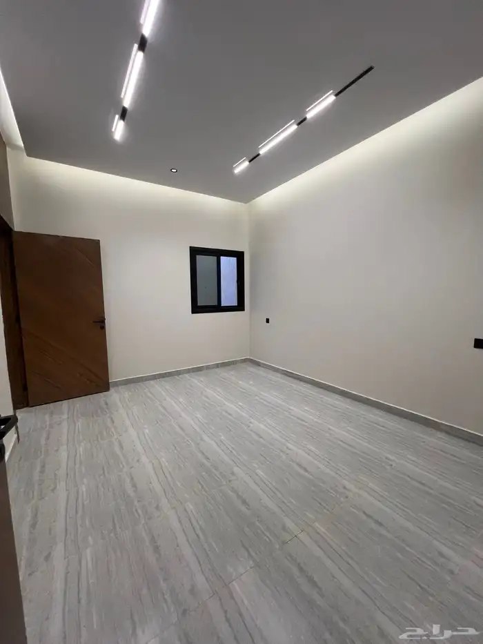 للبيع دور وملحق 8 غرف ينفع سكن واستثمار 11