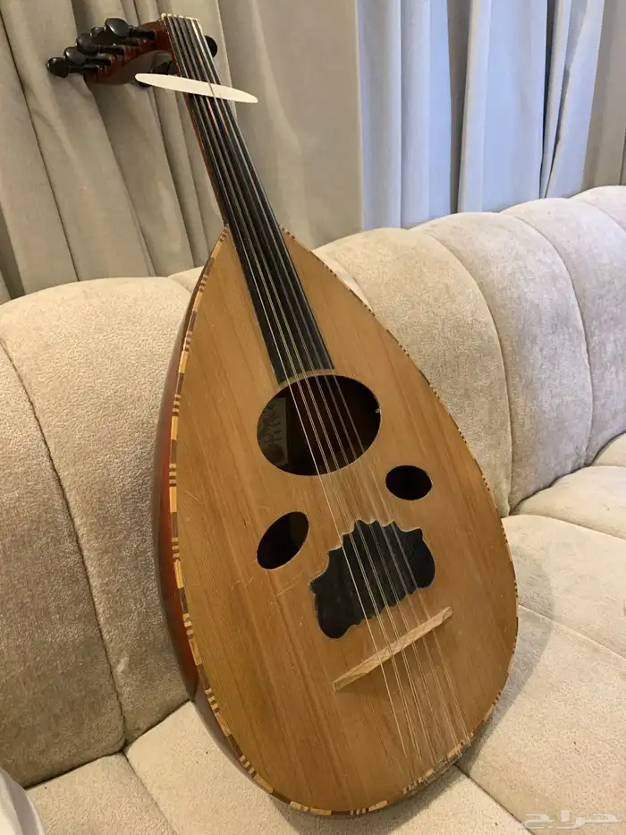 عود موسيقي 0