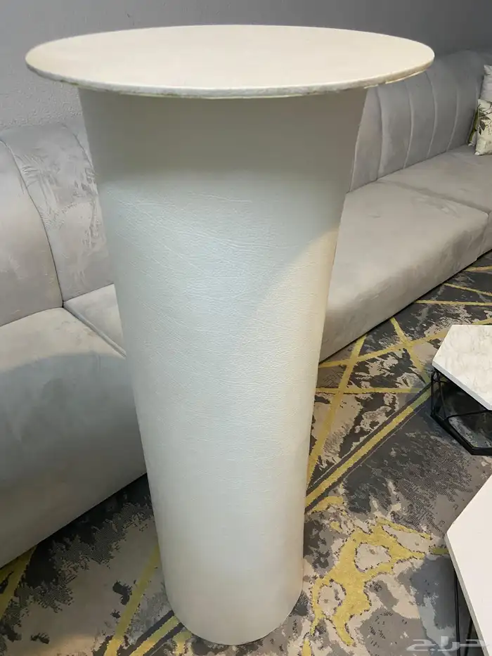 طاولة شبكة وطاولة كيكة وطاولة عطور للبيع 3