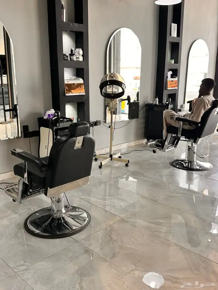 صالون حلاقة VIP للبيع الاحساء شارع الرياض 4