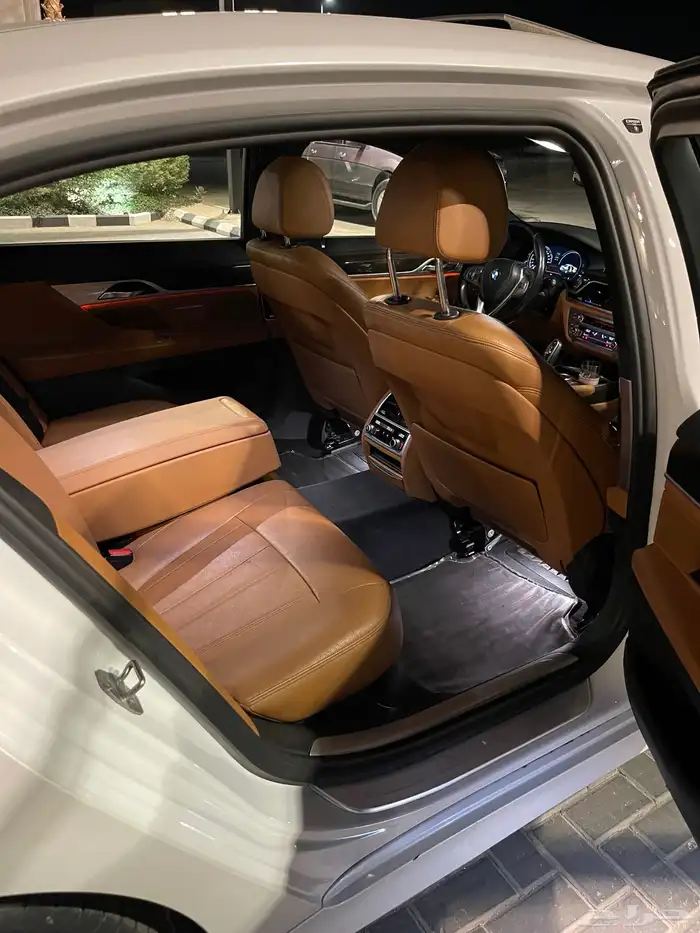 للبيع 730Li - BMW موديل 2017 وارد ناغي 8