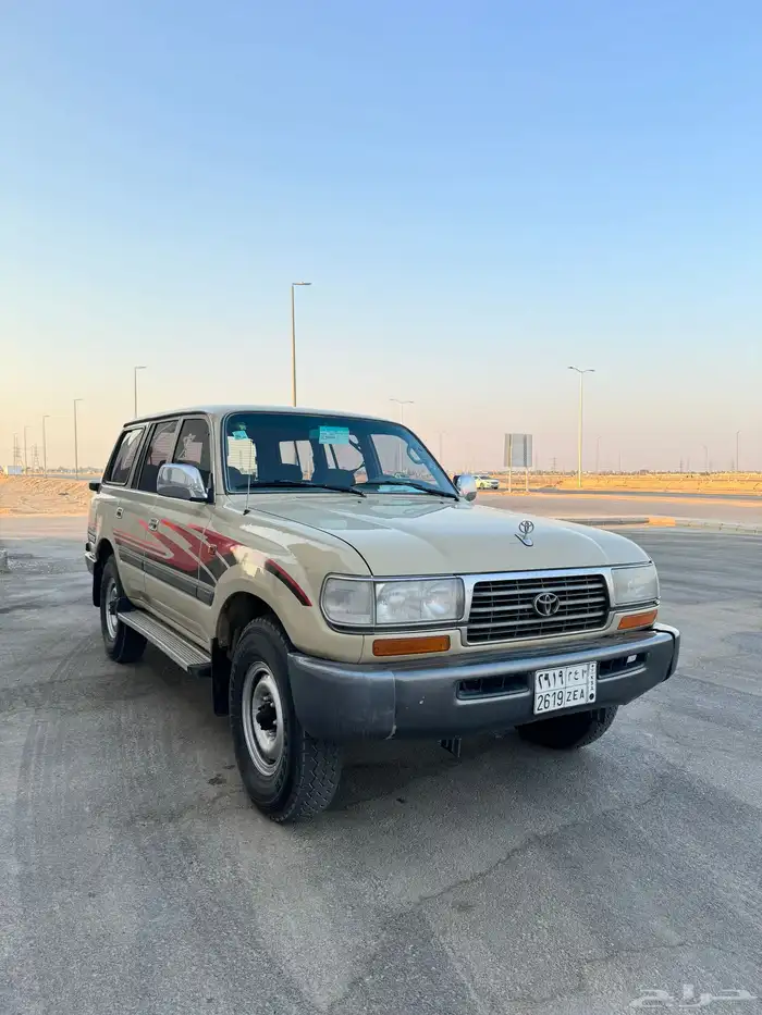 جيب لاندكروزر 97 4