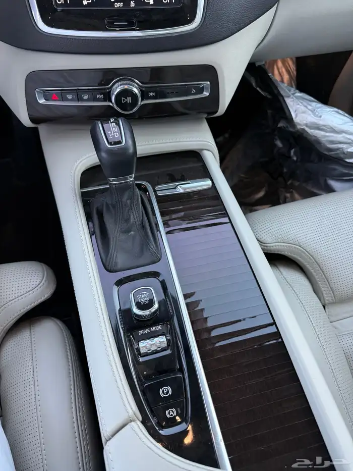 فولفو xc90 موديل 2019 للبيع 7