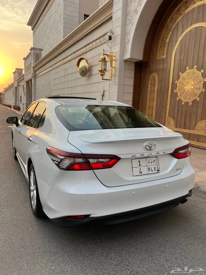 للبيع كامري GLE 2024 فل كامل نظيفه جدا 7