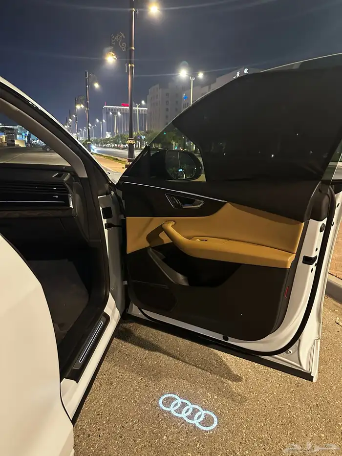 اودي Q8 Premium Black Edition 6