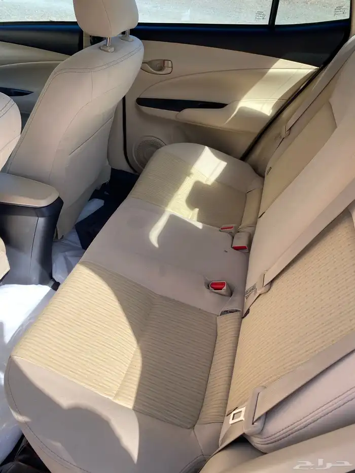 للبيع يارس 2020 ممشى 98 الف 10