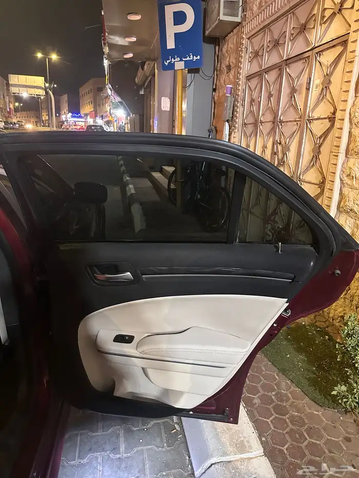 باب كرايزلر خلفي يمين وصدام امامي ليمتد 1