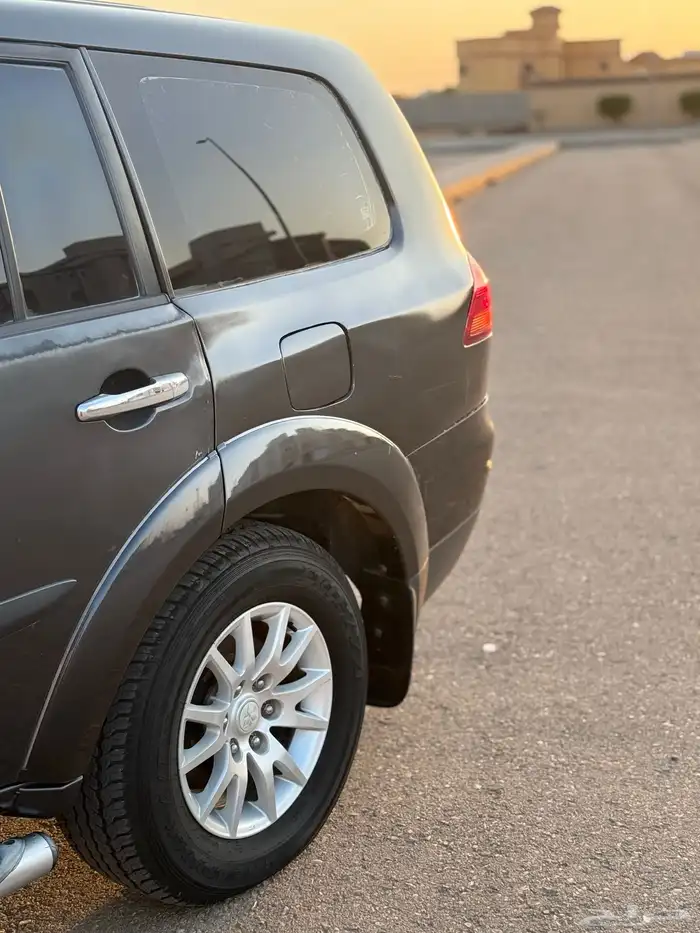 باجيرو سبورت 2010 0