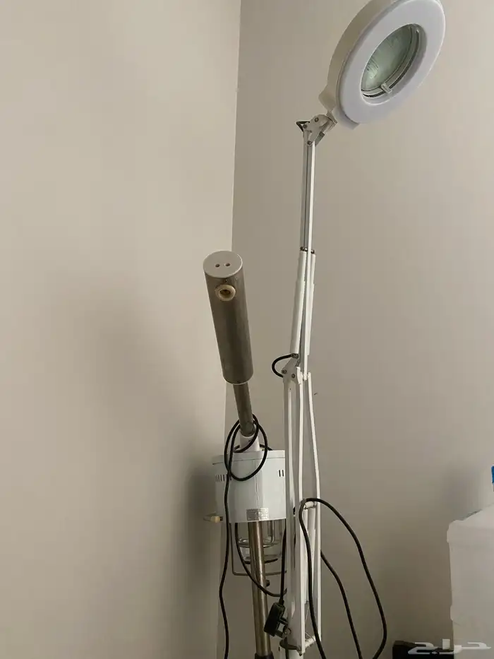 جهاز بخار مع اضاءه 1