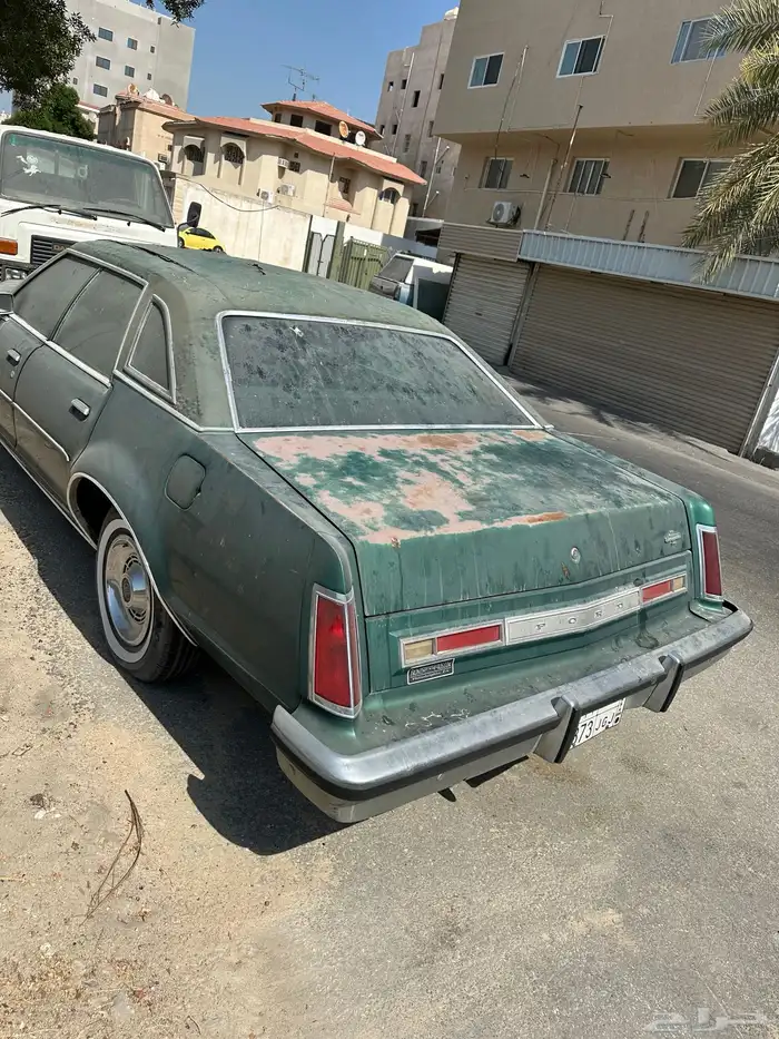 فورد ( ال تي دي )LTD مديل 1977 شغال لوحات استخدام وليس تراث 2