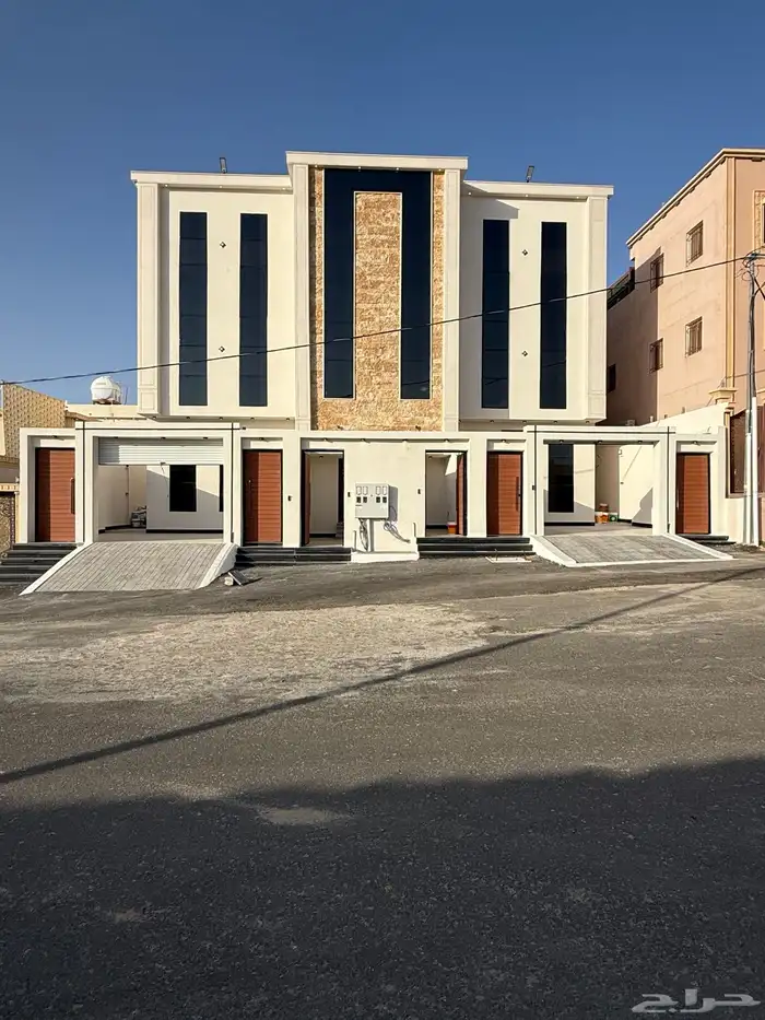 للبيع ارواف علويه وشقق ارضيه ف احد رفيده بأسعار تبدا 480الف 0