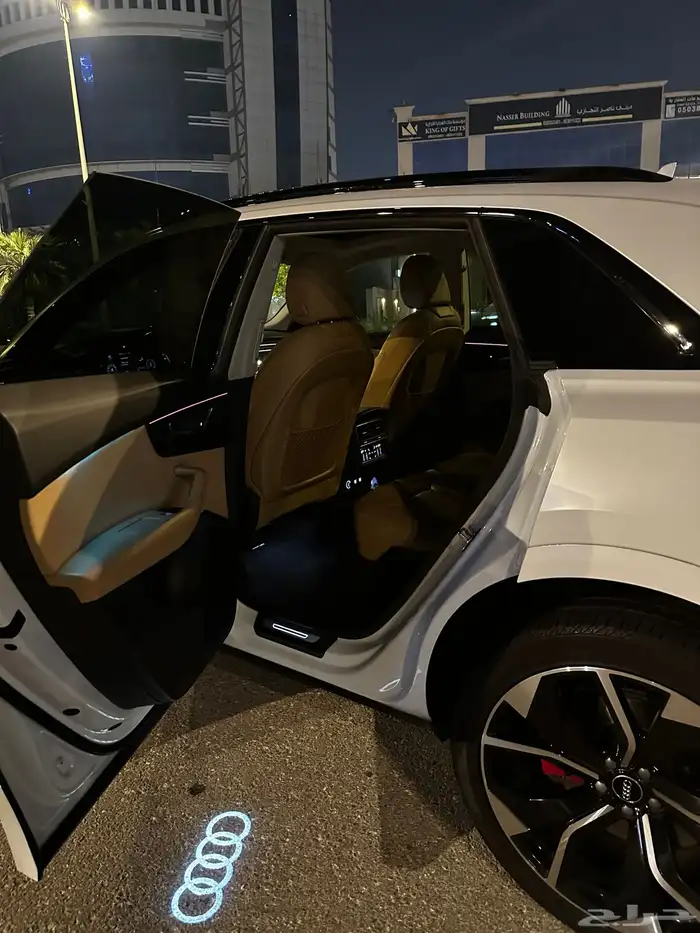 اودي Q8 Premium Black Edition 9