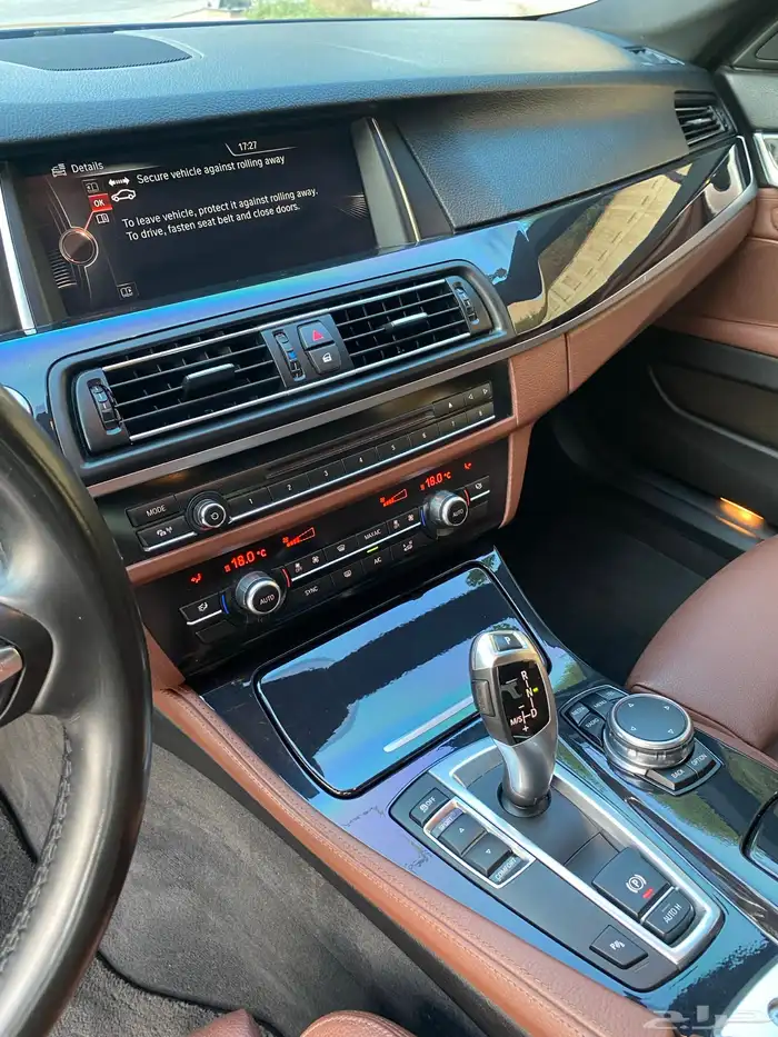 BMW 520i 2016 M KIT - في قمة النظافة 7