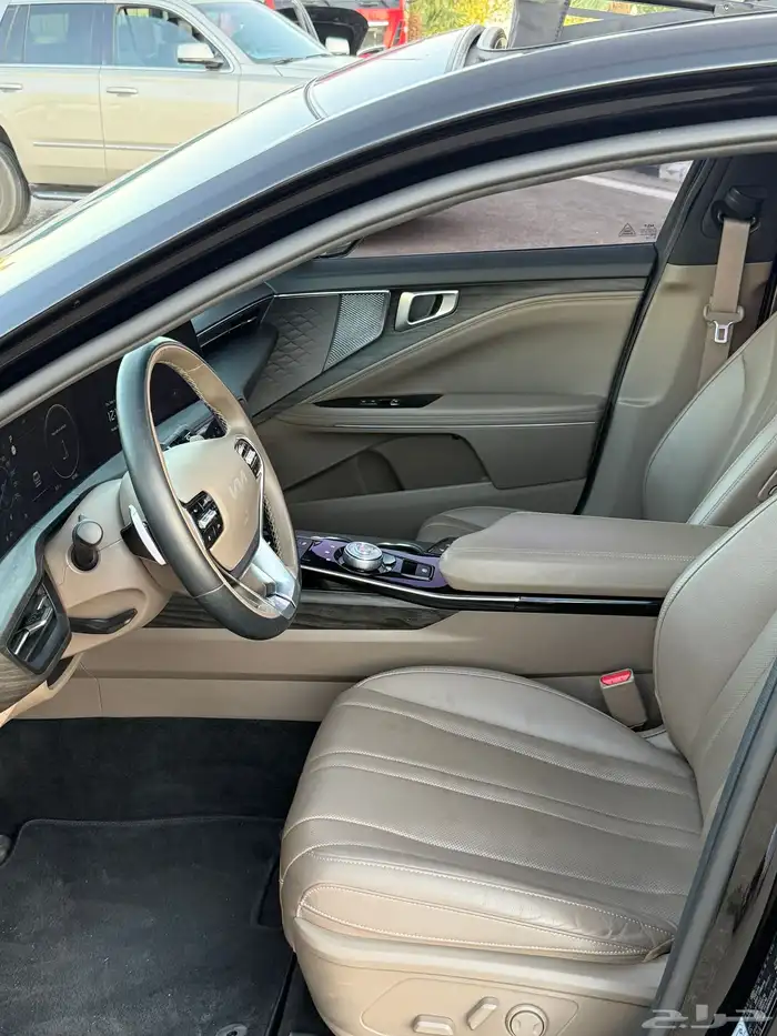 كيا K8 2022 أعلى فئة بطاقة جمركية 9