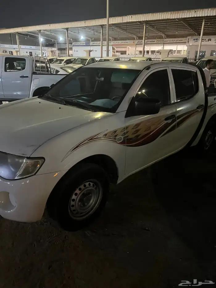 ميتسوبيشي 200L موديل 2014 1