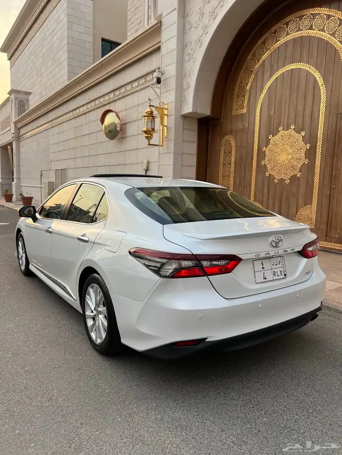 للبيع كامري GLE 2024 فل كامل نظيفه جدا 6