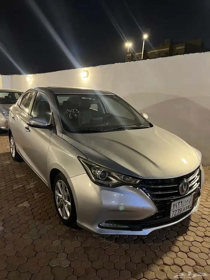 مجموعة من السيارات 8