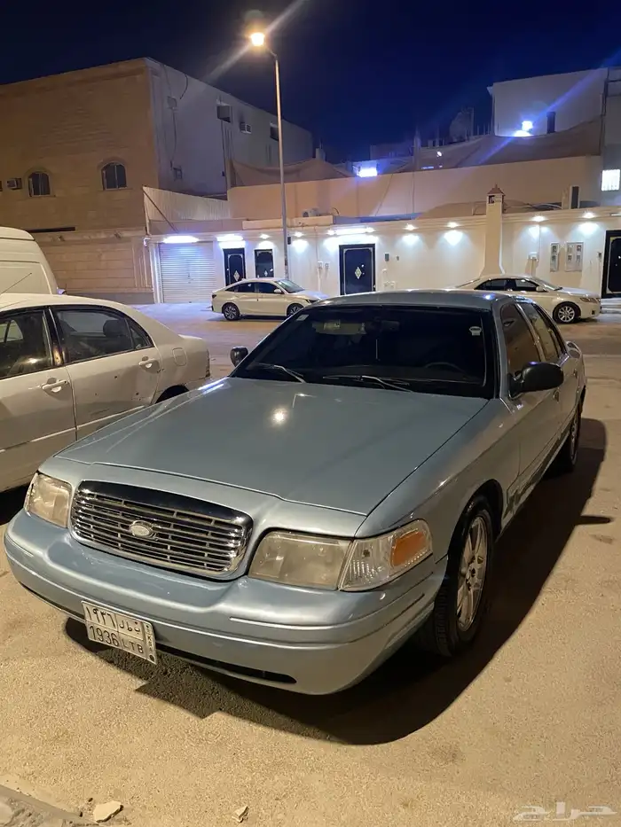 فورد كراون فكتوريا 2008 0