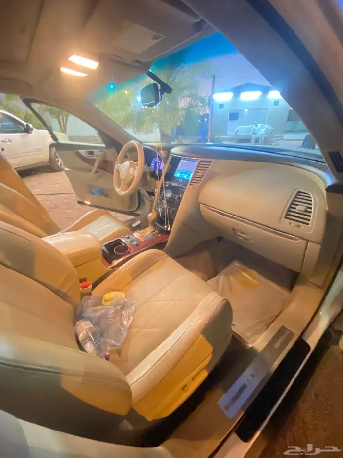 انفنتي QX70 فل كامل للبيع موديل 2013 7