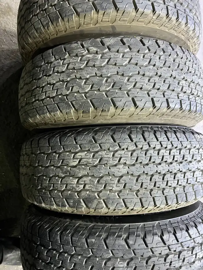 كفرات برجستون  مقاس 275.70.16 تاريخ 2022 13