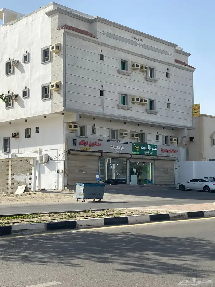 شقق عزاب للايجار بحي المنار الدمام 0