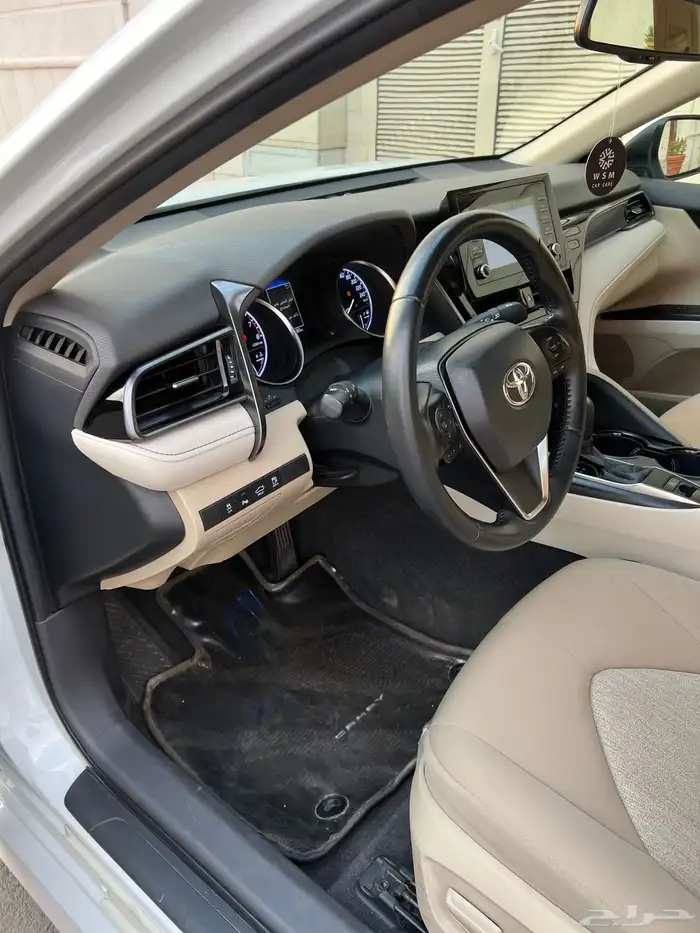 للبيع كامري GLE 2024 فل كامل نظيفه جدا 37