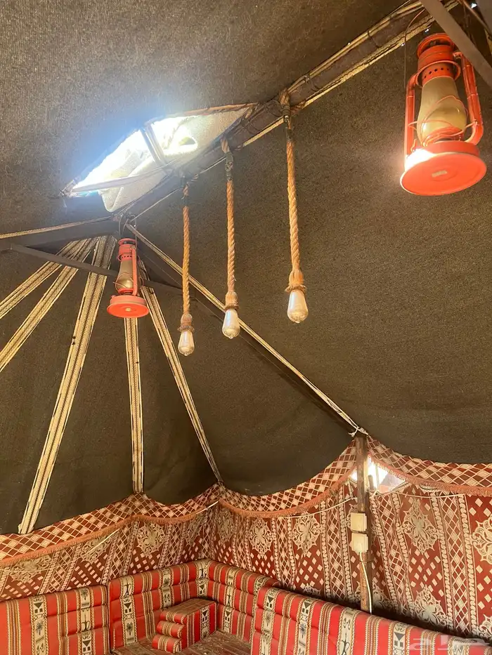 للبيع خيمة على وضعه بدون الكهرب 3