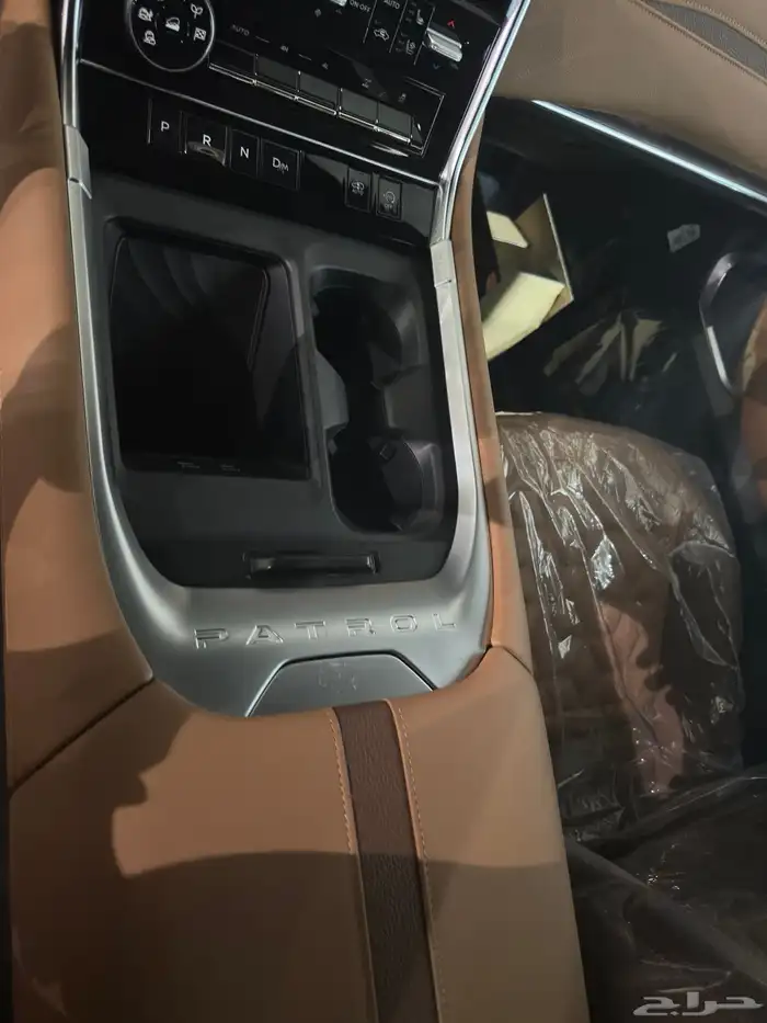 نيسان باترول بلاتينيوم V6 توين تيربو 2026 اسود داخل جملي 10