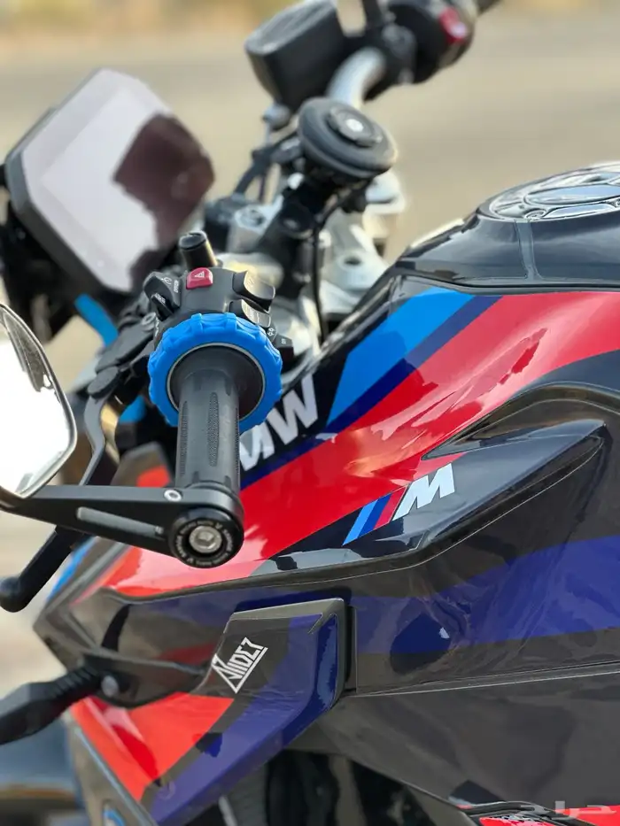 BMW F900R 2024 (2000km) 4