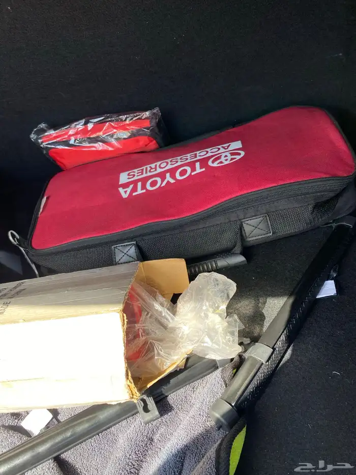 للبيع يارس 2020 ممشى 98 الف 20