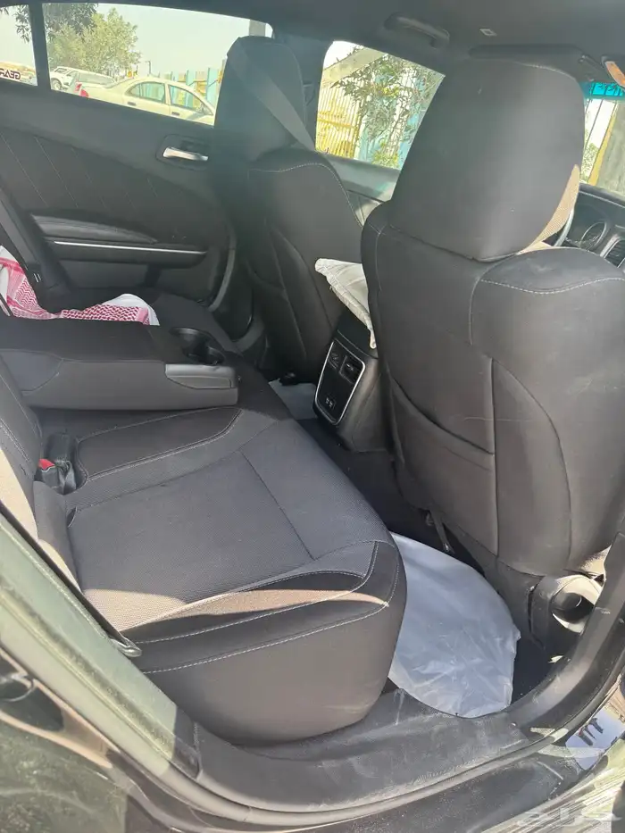 تشارجر 2020 SXT V6 10