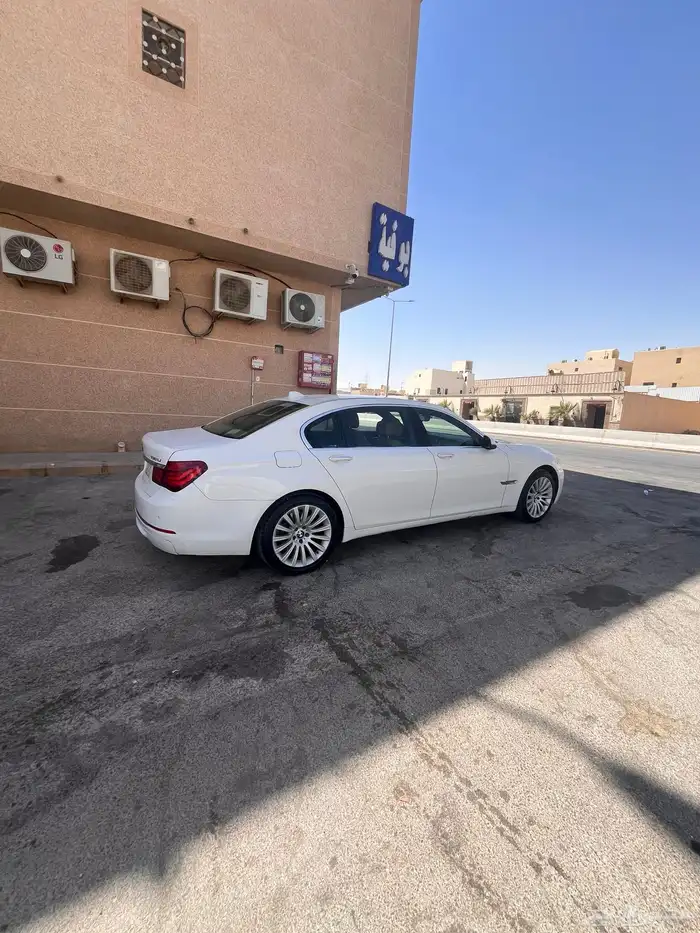 بي ام 730 li ابيض داخلي جملي 2014 2