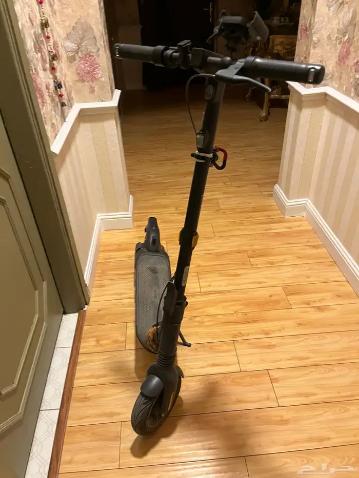 للبيع سكوتر Ninebot max g2 الأصلي للكبار 1