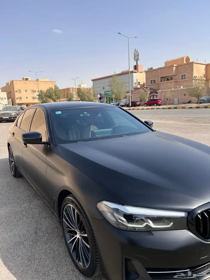 بي ام دبليو الفئة الخامسة 3