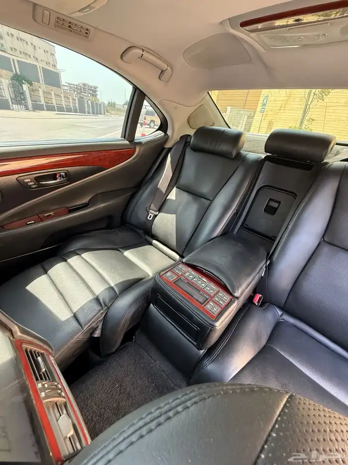 لكزس 460L موديل 2012 سعودي فل كامل 30