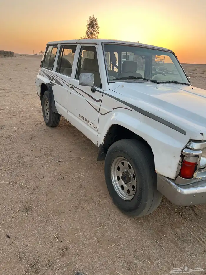 جيب نيسان المديل 90 2