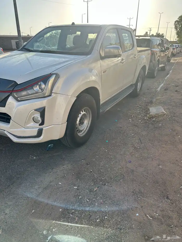 ديماكس ايسوزو 2020 1