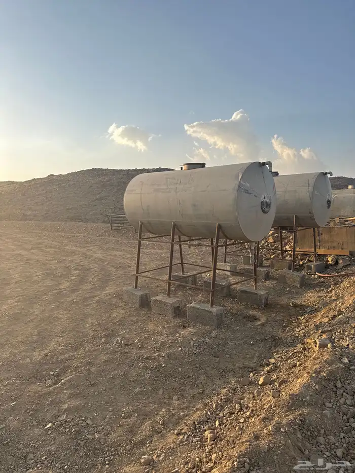 2 خزانات للبيع حديد قوي للبيع 0