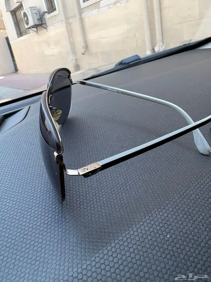 نظارة ديزل أسود أصلية حالة جيدة جدا 2