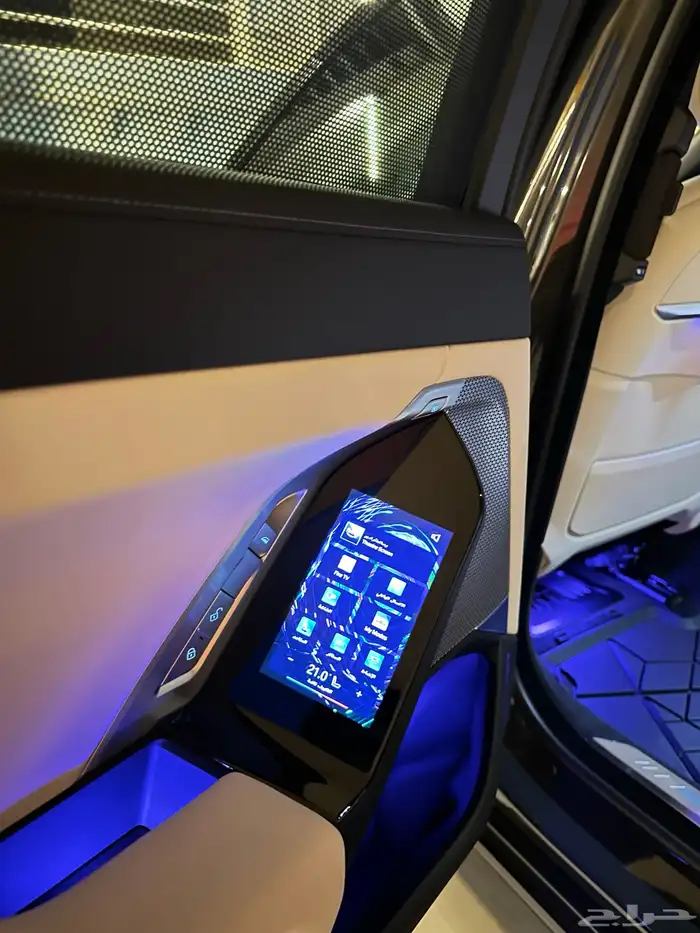 بي ام دبليو 740i 2025 شبه جديدة للبيع 21