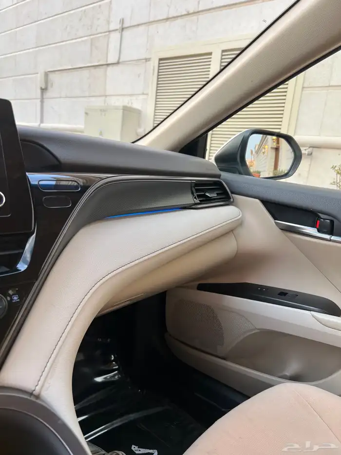 للبيع كامري GLE 2024 فل كامل نظيفه جدا 45