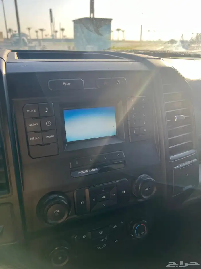 فورد F150 بدون دبل V8 8