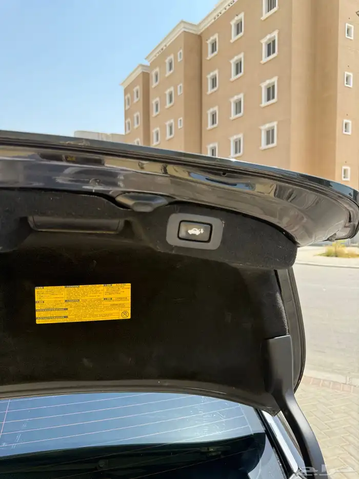 لكزس 460L موديل 2012 سعودي فل كامل 44
