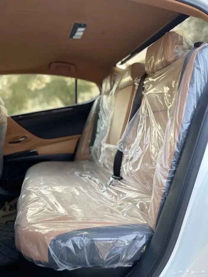 لكزس-ES300h-2023(ممشي35الف) 15