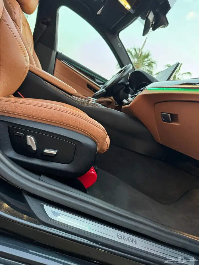 BMW 520i موديل2023 17